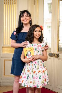 Hindiya et Cassandra O'Donnell