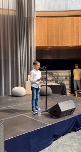 Adam lecture Concours de Lecture à Voix Haute Les petits champions